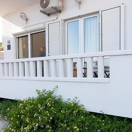 House With A Parking Space Stanici, - 24285 Дом отдыха