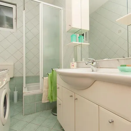 House With A Parking Space Stanici, - 24285 Дом отдыха Омиш